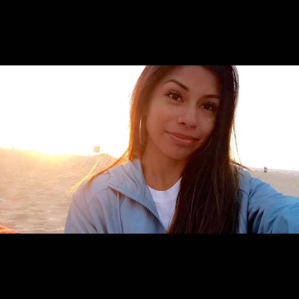 Meet your Posher, Selia